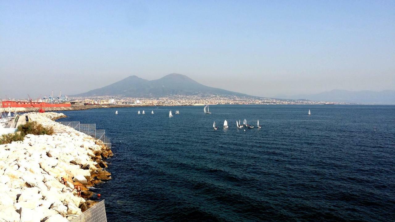 In...Napoli B&B Екстериор снимка