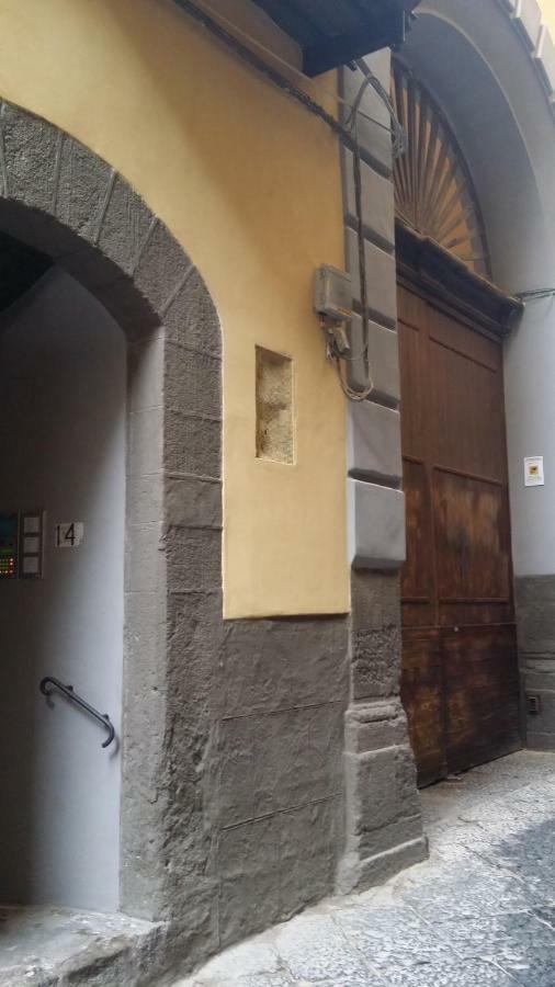 In...Napoli B&B Екстериор снимка