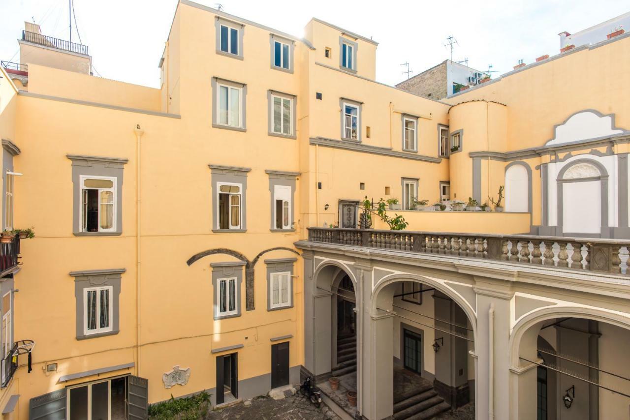 In...Napoli B&B Екстериор снимка