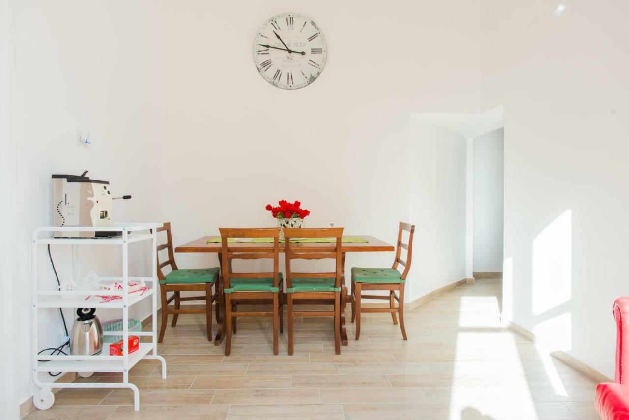 In...Napoli B&B Екстериор снимка